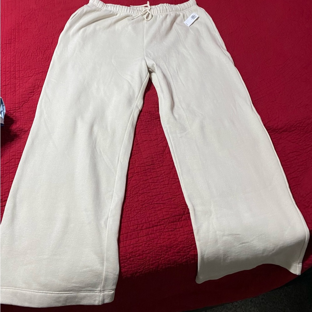 BNWT Old Navy Women’s Wide Leg Drawstring Sweatpants - XL